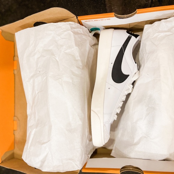 Women size 6 Blazers Low ‘77 - Picture 3 of 6